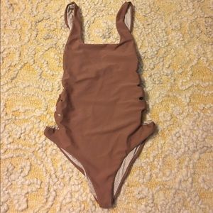 Acacia Swimsuit - Hideaway in color beach babe